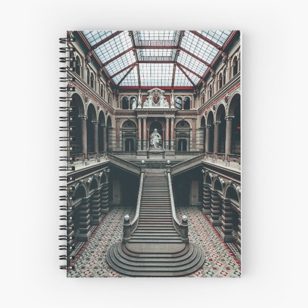 Artikelvorschau, Grandiose klassische Architektur & Museumsinterieur – Dark Academia-Poster entworfen und verkauft von Manga moshi .