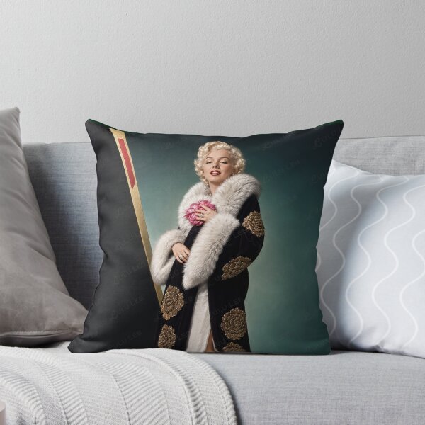 Item preview, Marilyn Monroe en alta costura designed and sold by LuluLeb.