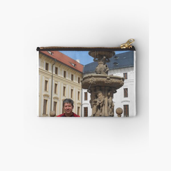 Artikelvorschau, Vorderseite des Brunnens entworfen und verkauft von rasim1.