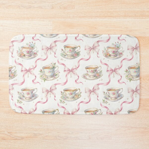 Artikelvorschau, Teetassenmuster „Coquette“, Vintage-Blumenmuster, rosa Schleife im Cottagecore-Stil, Tasse für Teeliebhaber, Geschenkidee für den Junggesellinnenabschied, feminine Dekoration entworfen und verkauft von Raw Tigers.