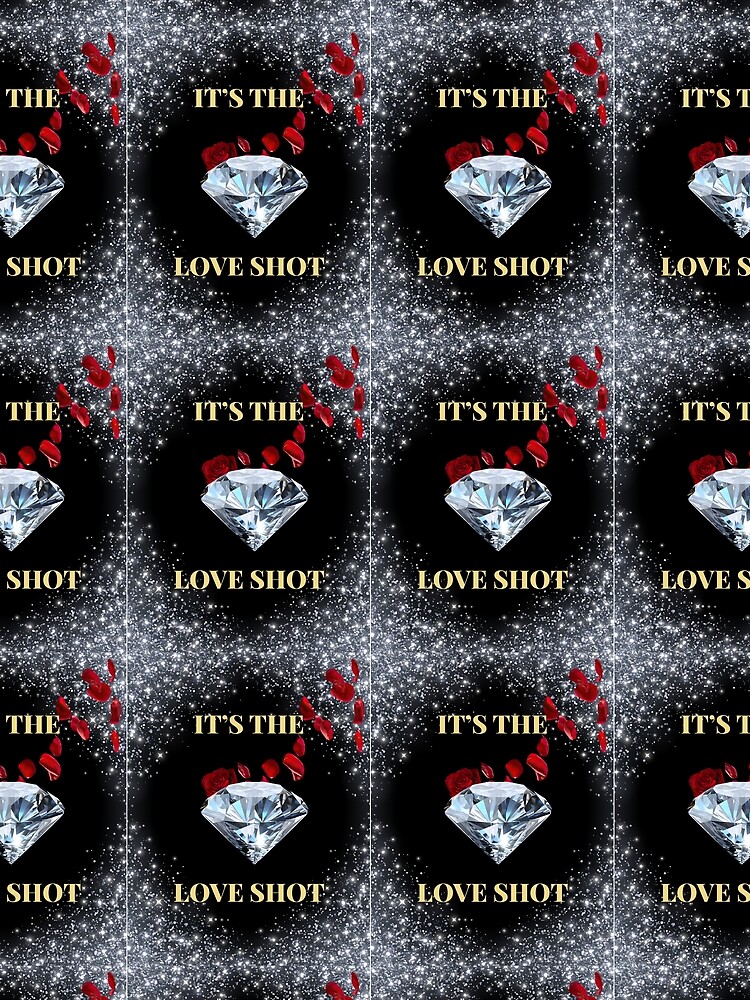 Aperçu 3 sur 3. Foulard avec l'œuvre EXO Love Shot Diamant Roses Rouges Glam Kpop Graphique créée et vendue par Gameshalah.