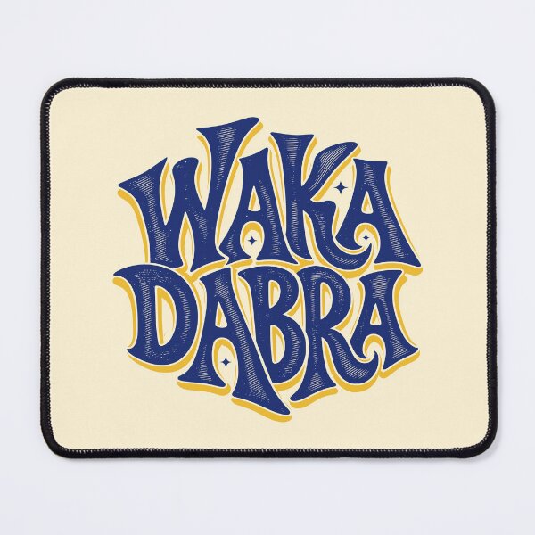 Artikelvorschau, Wakadabra – Das magische Familienwort, um Dinge verschwinden zu lassen entworfen und verkauft von 89shirts.