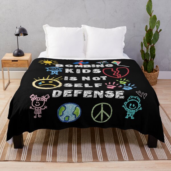 Aperçu de l'œuvre Bombarder des enfants n'est pas de la légitime défense - Art enfantin - Militant anti-guerre pour les droits humains - Manifestation pour une Palestine libre créée et vendue par Forbidden Merch.