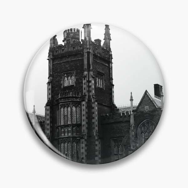 Item preview, Queen's University designed and sold by Marije Kouyzer.