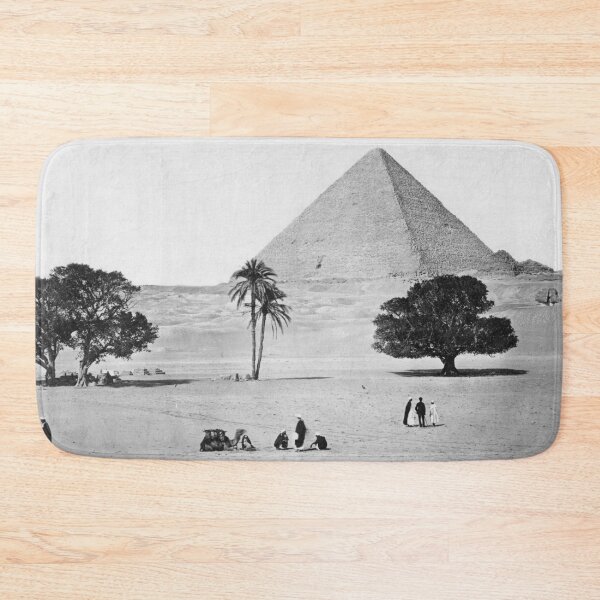 Artikelvorschau, 1868 Gizeh, Pyramiden – Vintage-Schwarzweißfotografie einer ägyptischen Landschaft von Félix Bonfils entworfen und verkauft von Astrid Arkhangelsky.