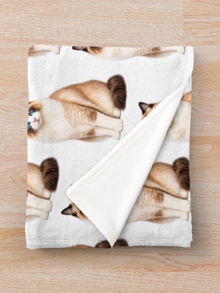 Aperçu 3 sur 6. Plaid avec l'œuvre Chat Ragdoll créée et vendue par BackgroundND.