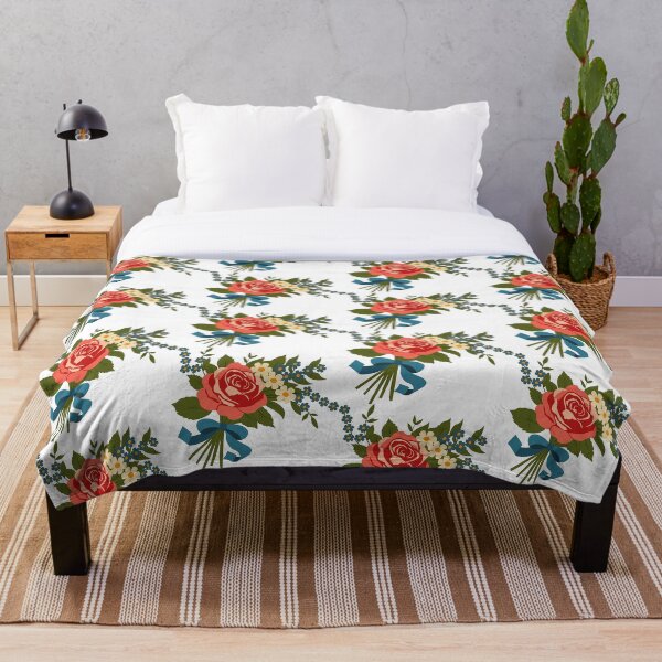 Artikelvorschau, Vintage-Rosenstrauß mit blauem Band und Wildblumen entworfen und verkauft von DesignbyAnnaM.