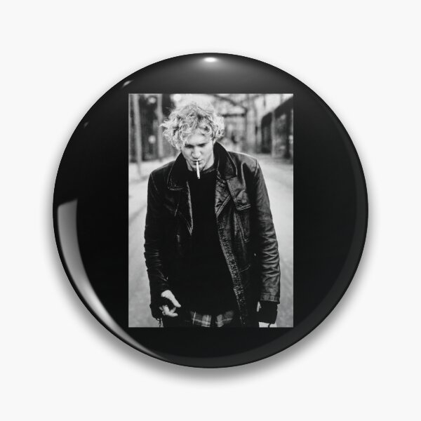 Item preview, Layne Staley 90s Retro designed and sold by StanleyMJ.