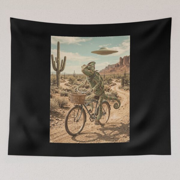 Artikelvorschau, Chamäleon fährt Fahrrad Wilder Westen Western UFO Tierliebhaber entworfen und verkauft von dian-rody-crest.