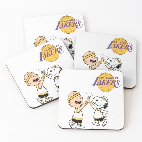Artikelvorschau, Charlie Brown und Snoopy geben High Five an die Lakers entworfen und verkauft von abrahimdiaz.