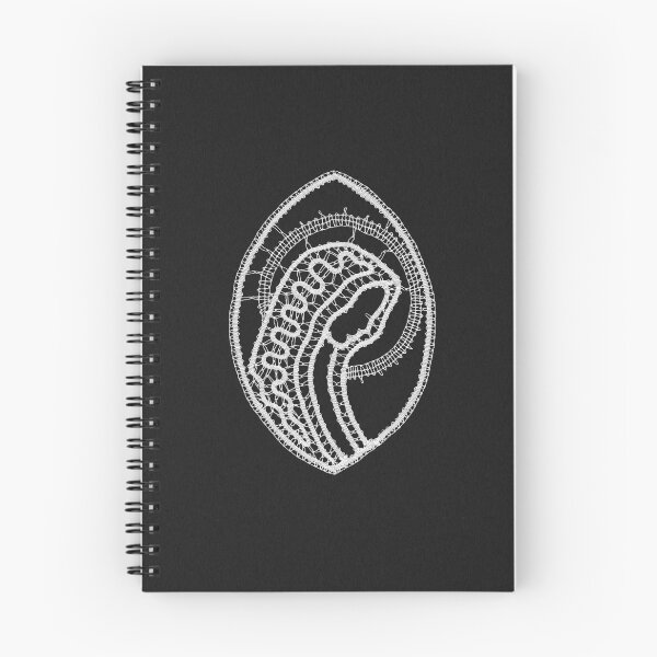 Aperçu de l'œuvre Vierge Marie catholique en dentelle blanche sur velours noir créée et vendue par homemadecreate.