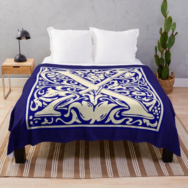 Artikelvorschau, William Morris Vintage Buchstabe X Monogramm Anfangsblau entworfen und verkauft von Jeallan Designs.