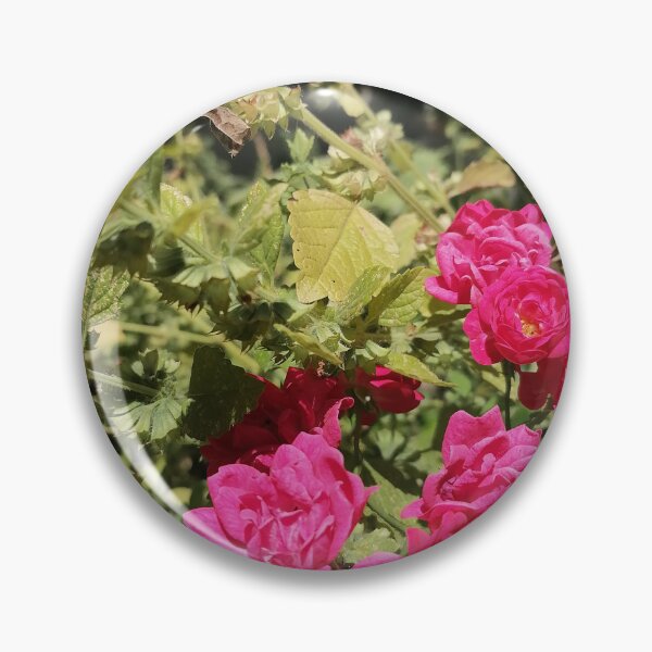 Artikelvorschau, Pink Garden Roses entworfen und verkauft von PhuongVoArt.
