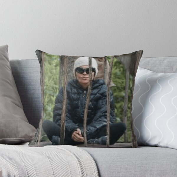 Item preview, Lisa Rinna in Cage Traitors Real Housewives of Beverly Hills Reality TV designed and sold by pots-shop.