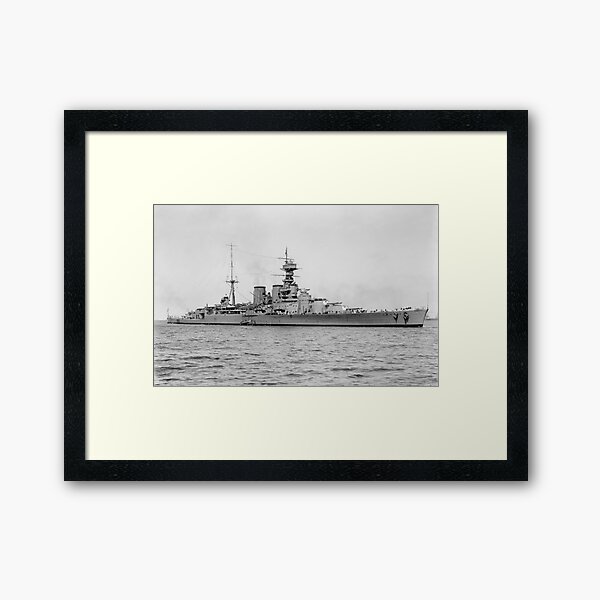 Vista previa del artículo con la obra «HMS Hood Battlecruiser», diseñado y vendido por warishellstore.