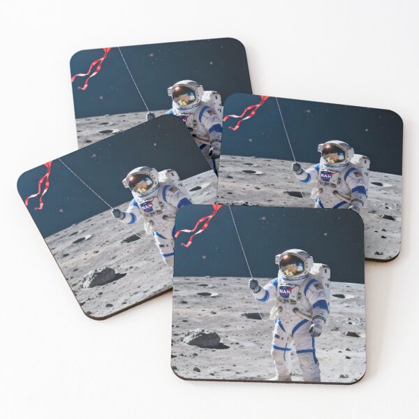 Artikelvorschau, NASA-Astronaut lässt einen Drachen auf dem Mond steigen entworfen und verkauft von WiseBow.