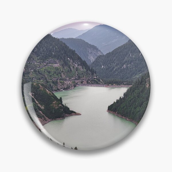 Artikelvorschau, Kölnbrein-Stausee bei Sonnenuntergang im Maltatal, Österreich entworfen und verkauft von RastislavS.