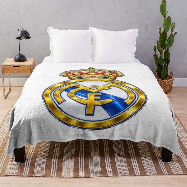Artikelvorschau, Real Madrid Chrome Logo entworfen und verkauft von JC's Cards & More.