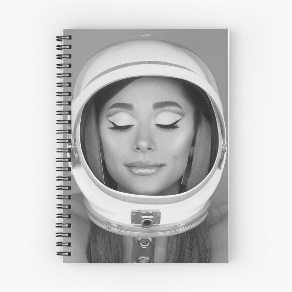 Item preview, astronaut singer designed and sold by vasoce.