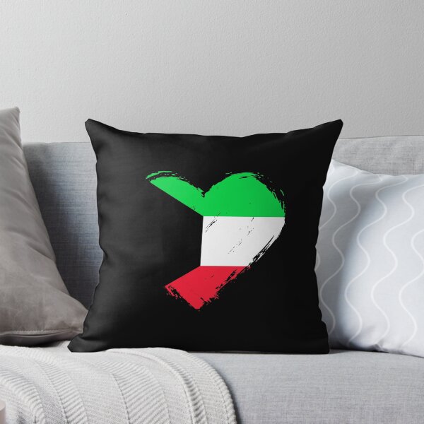 Artikelvorschau, Herz mit abgenutzter Kuwait-Flagge (KW) entworfen und verkauft von shitpostee.