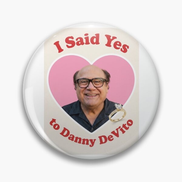 Artikelvorschau, Danny DeVito Liebe Freund Geburtstag lustiger Streich Meme Geschenk seltsam entworfen und verkauft von CheeseBlueprint.