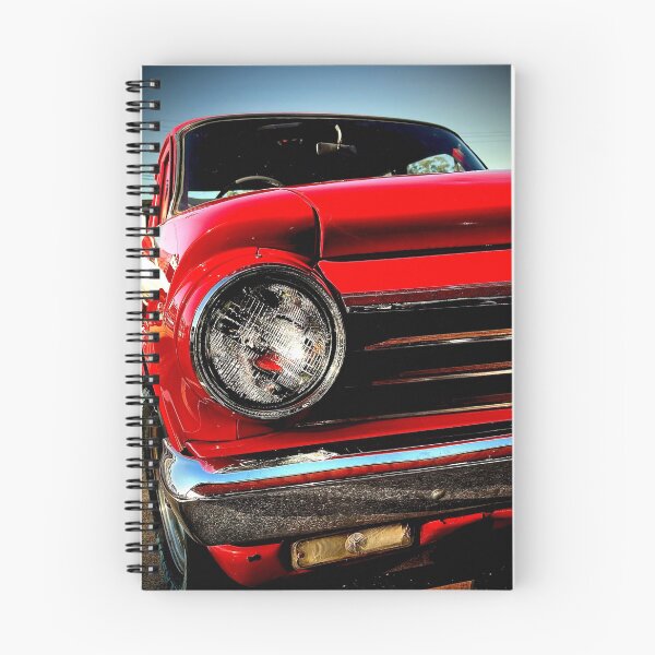 Artikelvorschau, Scheinwerferaufnahme eines Holden aus den 1960er Jahren entworfen und verkauft von MaePhotoArts.