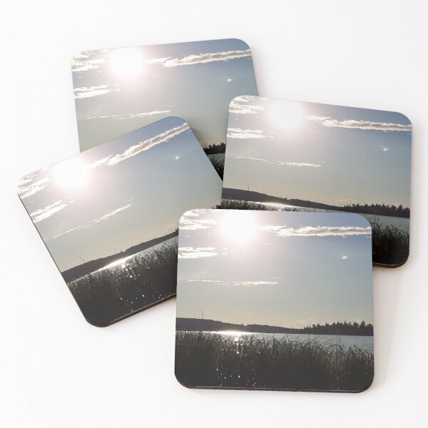 Aperçu de l'œuvre Soirée d'été au bord du lac en Finlande créée et vendue par LinkFamilyStore.