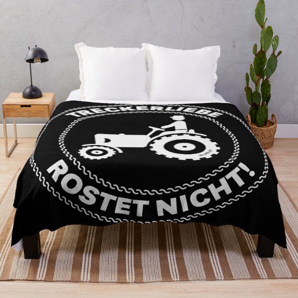 Artikelvorschau, Treckerliebe Rostet Nicht! (Trecker / Traktor / Treckerfahrer / White) entworfen und verkauft von Roderix.