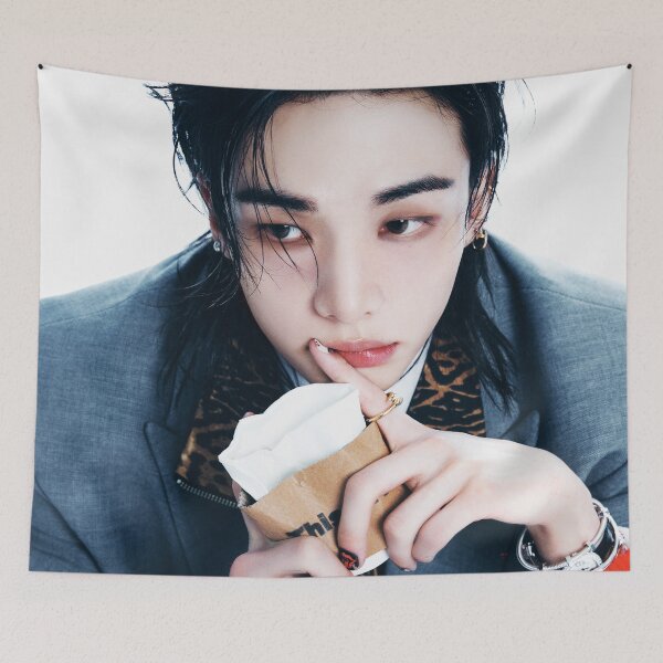 Artikelvorschau, STRAY KIDS HYUNJIN - THIS & THAT entworfen und verkauft von trengeee.