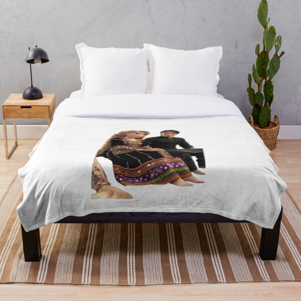 Aperçu de l'œuvre Design romantique fantastique pour couple inspiré de Raiponce 2 créée et vendue par 4U---Store.
