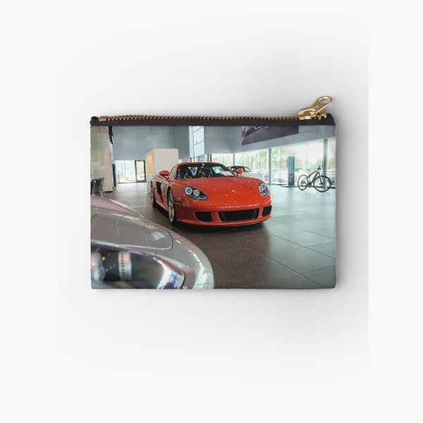 Artikelvorschau, Porsche Carrera GT – Der ultimative V10 – Automobilfotografie entworfen und verkauft von Preston's Shotz: Motorsport and Automotive Photography.