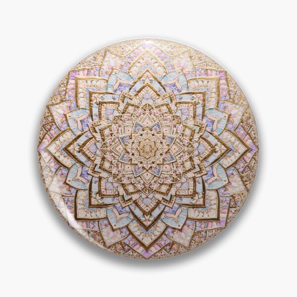 Artikelvorschau, Goldene Gelassenheit – Luxuriöses geometrisches Mandala entworfen und verkauft von arthubgirl.