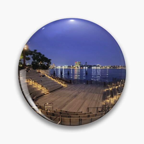 Artikelvorschau, Amphitheater mit Blick auf das nächtliche Wasser entworfen und verkauft von Ifcitiesdesign.