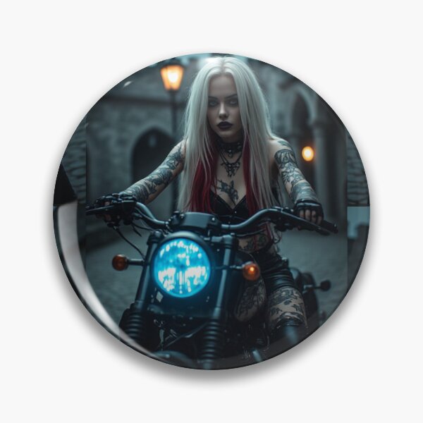 Artikelvorschau, Düstere Gothic-Vampir-Bikerin entworfen und verkauft von TheDarkWardrobe.