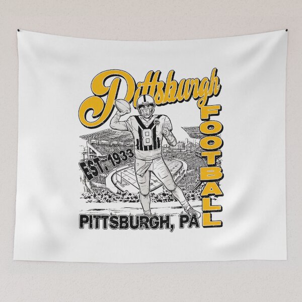 Artikelvorschau, Pittsburgh Football Quarterback Nr. 8 Stadion Vintage Grafik entworfen und verkauft von Christina70921.