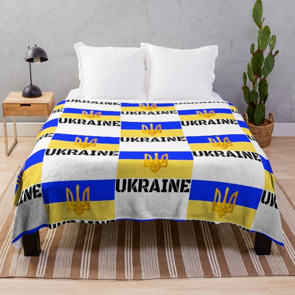 Aperçu de l'œuvre Drapeau pro-Ukraine - Soutien à l'invasion et à la guerre sans fin créée et vendue par brinson-amiees.