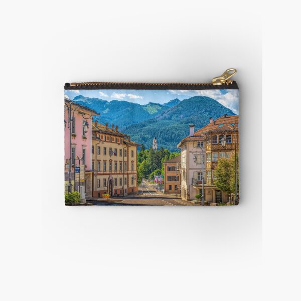 Artikelvorschau, Cavalese Town, Trentino entworfen und verkauft von Viv Thompson Photography .