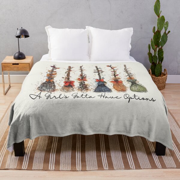 Aperçu de l'œuvre T-shirt « Les filles ont le choix », motif balai de sorcière pour Halloween, cadeau d'automne mignon et sorcière créée et vendue par Phirivey.