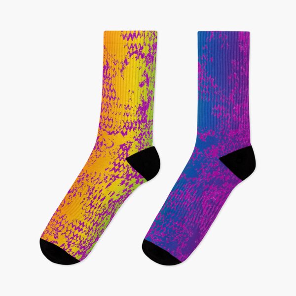 Artikelvorschau, Modernes, im Used-Look gehaltenes Python-Printmuster | Regenbogen & Lila entworfen und verkauft von Frohyou.