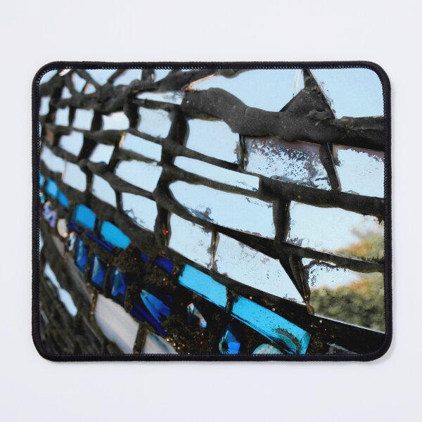 Aperçu de l'œuvre Mosaïque abstraite de miroir bleu créée et vendue par Hena Tayeb.