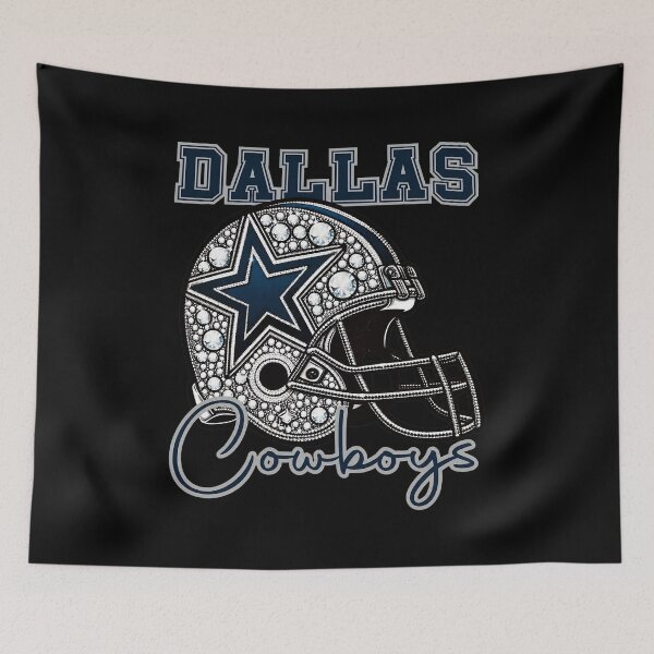 Aperçu de l'œuvre Casque de football américain des Dallas Cowboys orné de strass, motif football scintillant, t-shirt glamour pour les jours de match, cadeau pour les fans de football, art sportif bling-bling créée et vendue par ShirleyMa14578.