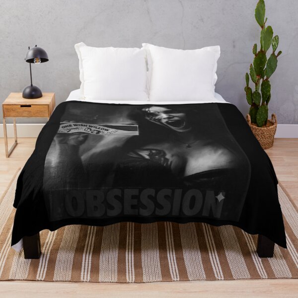 Artikelvorschau, Vintage-T-Shirts zum Film „Obsession“ von One Wish Willow entworfen und verkauft von Dibarassi.