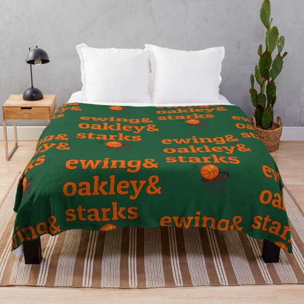 Aperçu de l'œuvre T-shirt Ewing & Oakley & Starks créée et vendue par Hoiaucraft123.