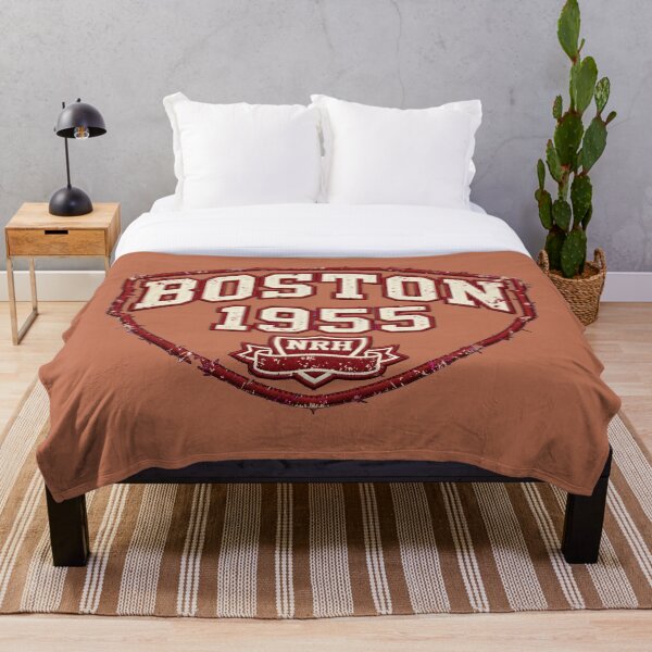 Artikelvorschau, BOSTON 1955 Varsity Patch - Massachusetts College Design entworfen und verkauft von Normandy Road Heritage™ - Vintage Garage Art.