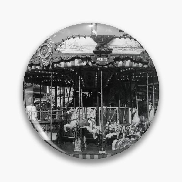 Artikelvorschau, Stilles Karussell im Wiener Prater entworfen und verkauft von BadWolfStudios.