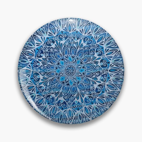 Artikelvorschau, Himmlisches blaues Mandala mit filigranen Mustern entworfen und verkauft von Shello2026.