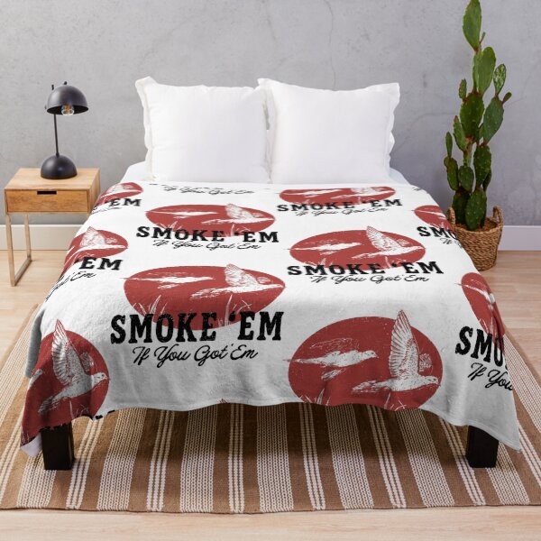 Artikelvorschau, Smoke 'Em Hunting Vintage Design entworfen und verkauft von PixlCrypt.