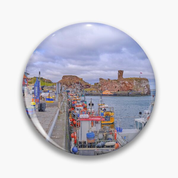 Artikelvorschau, Dunbar Harbour: Bunte Fischerboote entworfen und verkauft von Violaman.