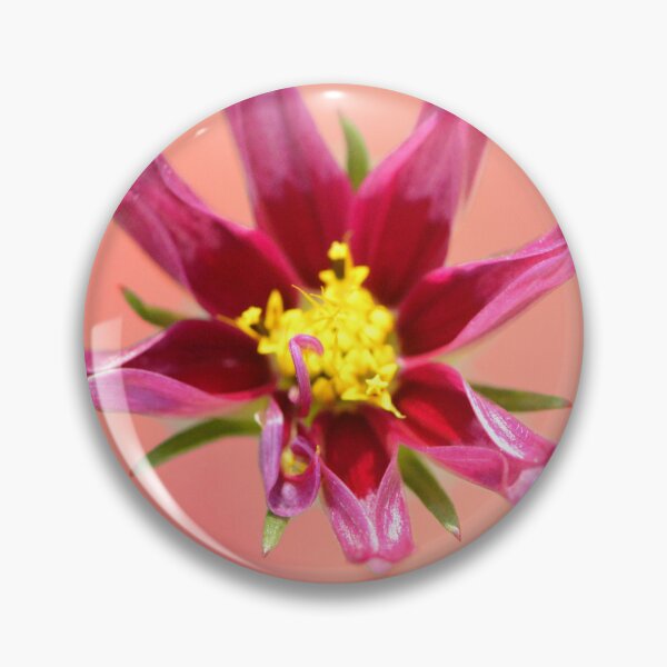 Artikelvorschau, Blush Pink Cosmos entworfen und verkauft von SilentBloomLab.