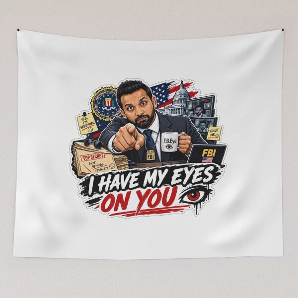 Aperçu de l'œuvre Je te surveille ! - T-shirt Kash Patel Creepy Eyes créée et vendue par tahanyyassin0.